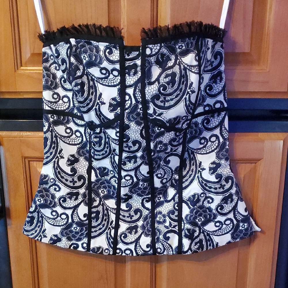 White House Black Market Monochrome Lace Top